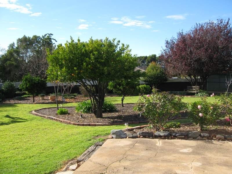 5 Howard Street, Parkes NSW 2870