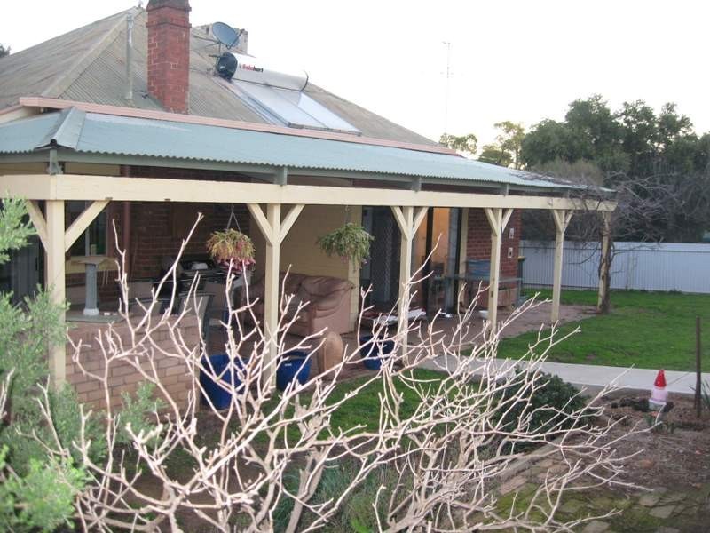 2 Oswin Street, Parkes NSW 2870