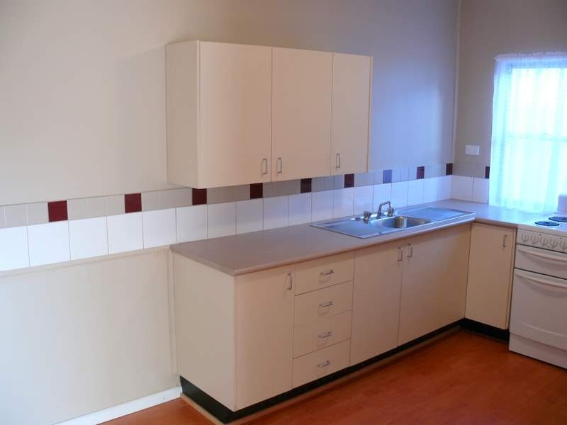 30 Station Street, Parkes NSW 2870