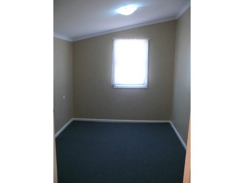 30 Station Street, Parkes NSW 2870