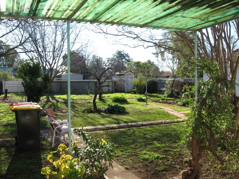 6 Lynch Street, Parkes NSW 2870