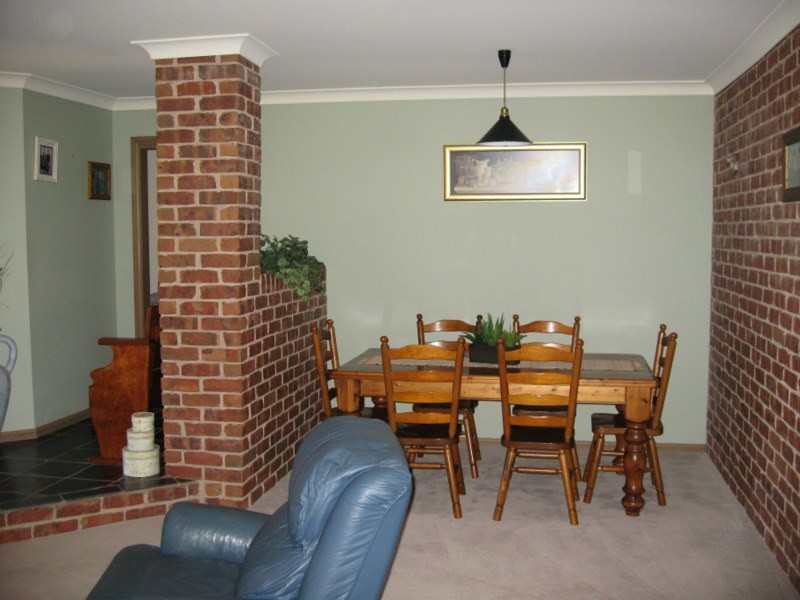 17 Golden Bar Drive, Parkes NSW 2870