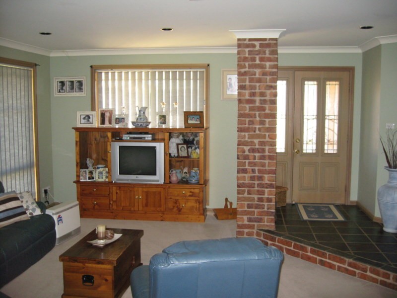 17 Golden Bar Drive, Parkes NSW 2870