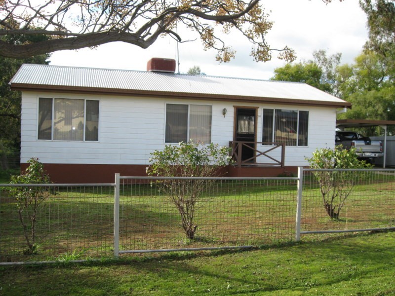 60 Medlyn Street, Parkes NSW 2870