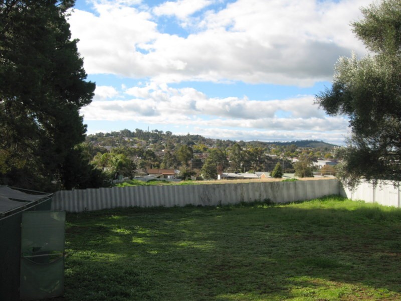 60 Medlyn Street, Parkes NSW 2870