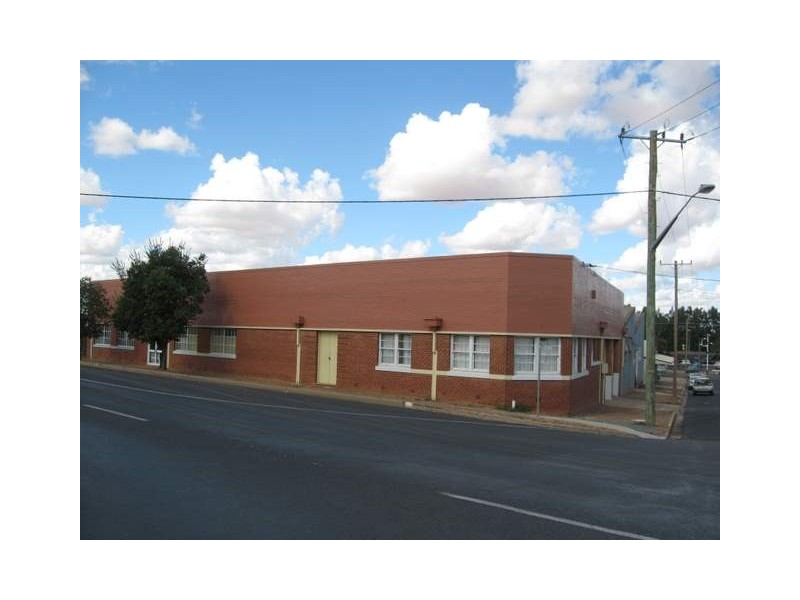 128 Clarinda Street, Parkes NSW 2870