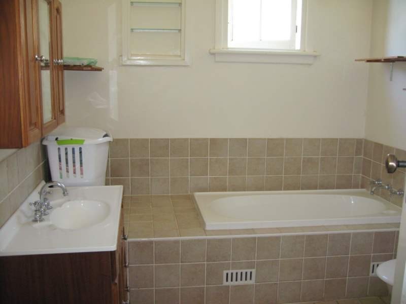 56 Orange Street, Parkes NSW 2870