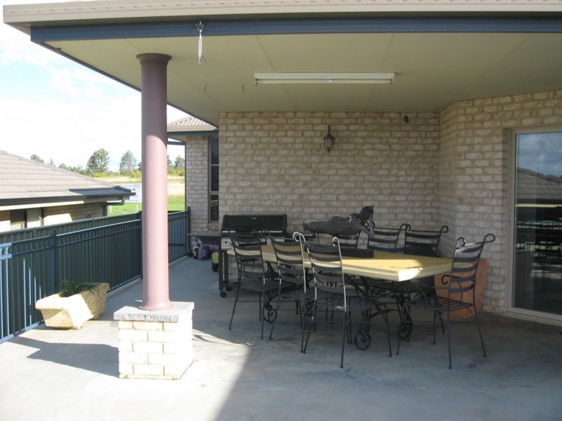 4 Vaucluse Place, Parkes NSW 2870