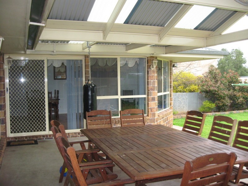 6 Caledonia Street, Parkes NSW 2870