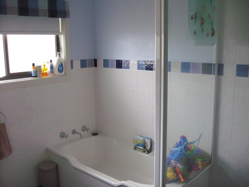 15 Thurlstone Street, Parkes NSW 2870