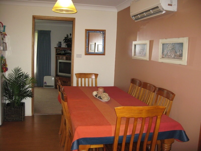 15 Thurlstone Street, Parkes NSW 2870