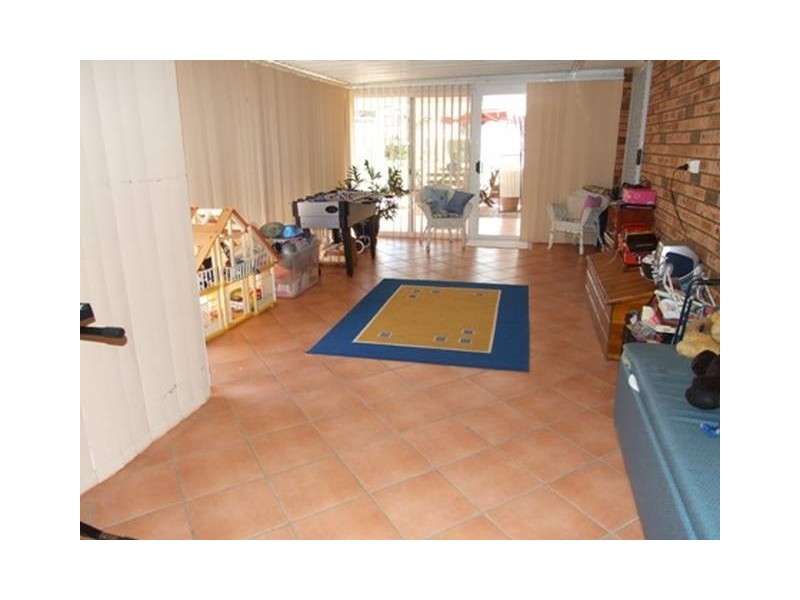 15 Paterson Street, Parkes NSW 2870