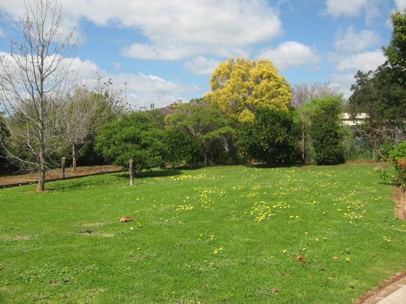 33 Moor Street, Parkes NSW 2870