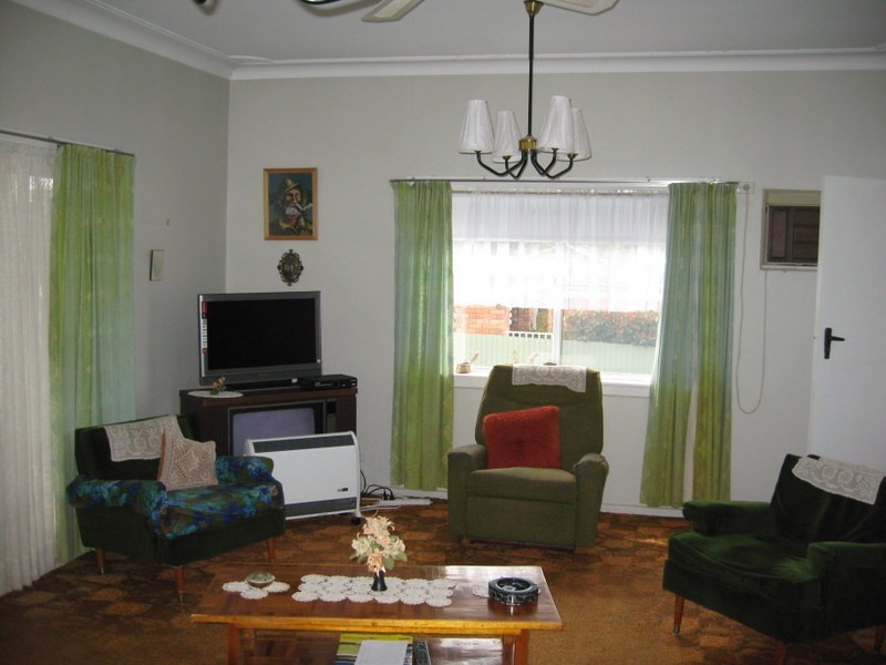 1 Howard Street, Parkes NSW 2870