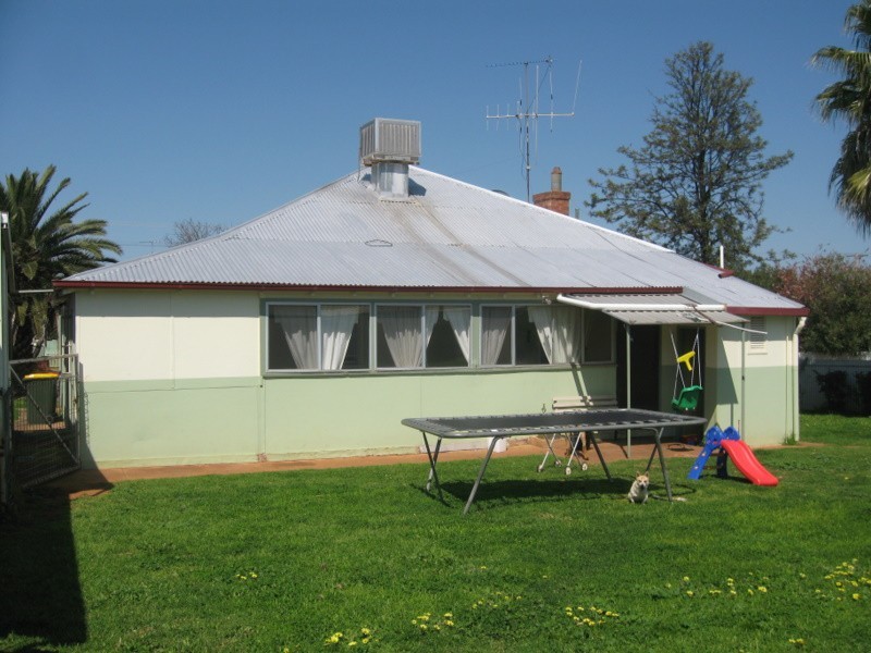 36  Mitchell Street, Parkes NSW 2870