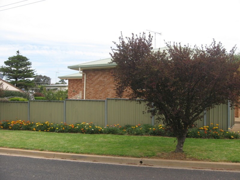 1 Werona Place, Parkes NSW 2870