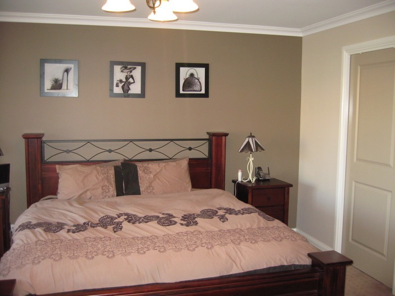 14 Glengowrie Close, Parkes NSW 2870