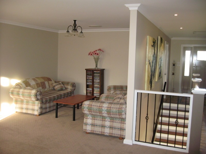 14 Glengowrie Close, Parkes NSW 2870