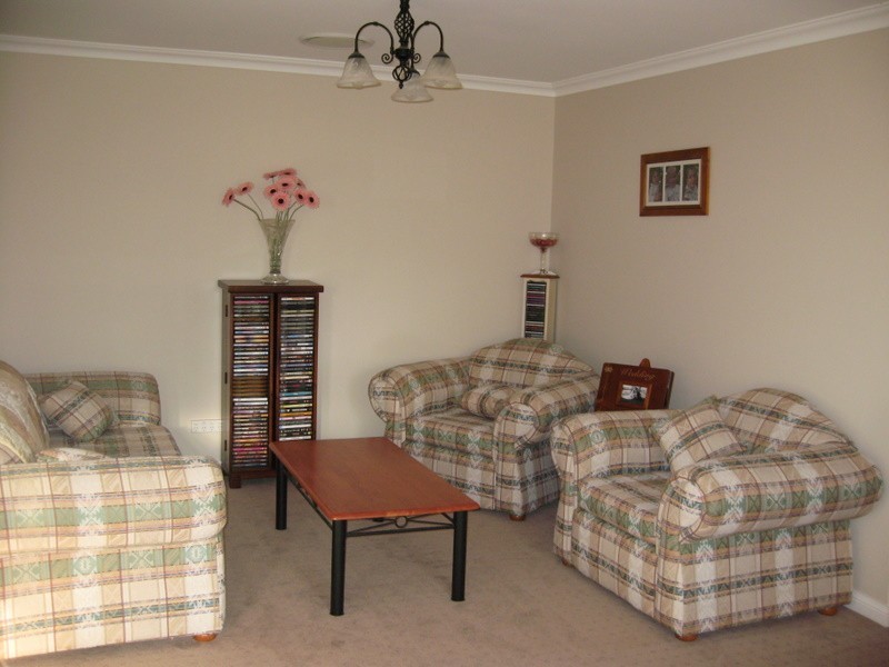 14 Glengowrie Close, Parkes NSW 2870