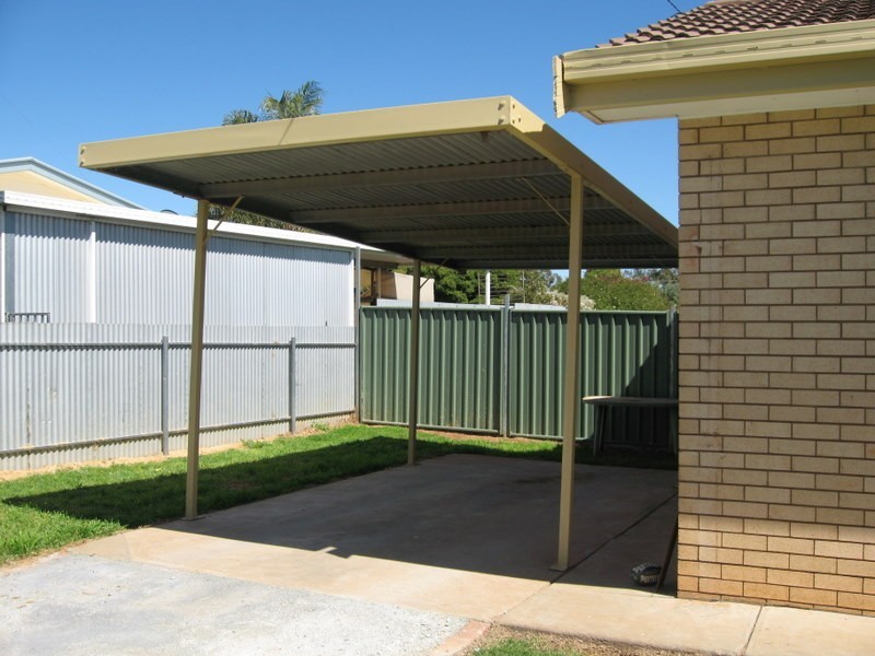 12 Lawson Street, Parkes NSW 2870