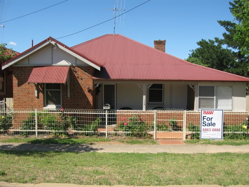 118 Clarinda Street, Parkes NSW 2870