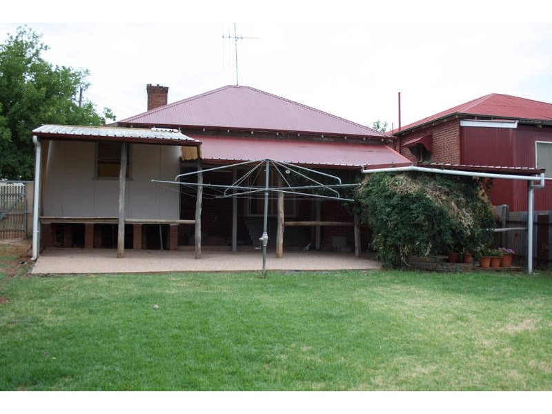 118 Clarinda Street, Parkes NSW 2870