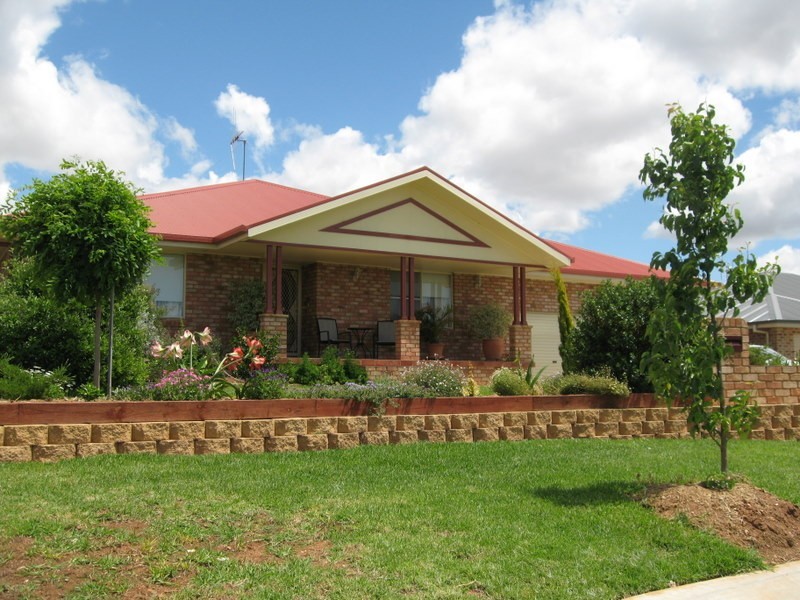 23 Alder Avenue, Parkes NSW 2870