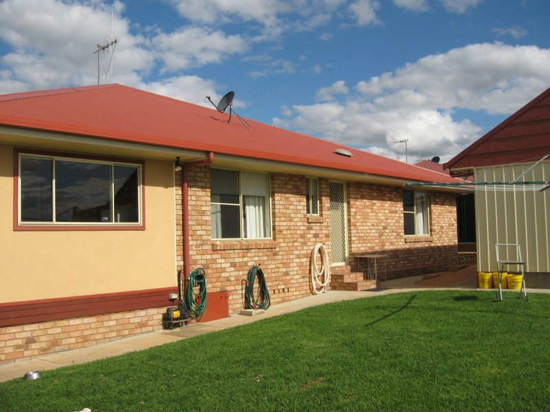 23 Alder Avenue, Parkes NSW 2870