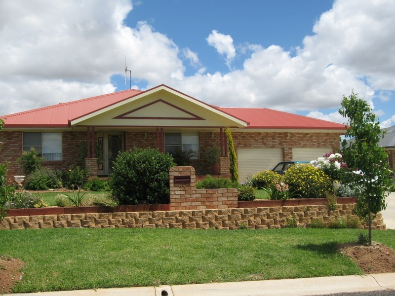 23 Alder Avenue, Parkes NSW 2870