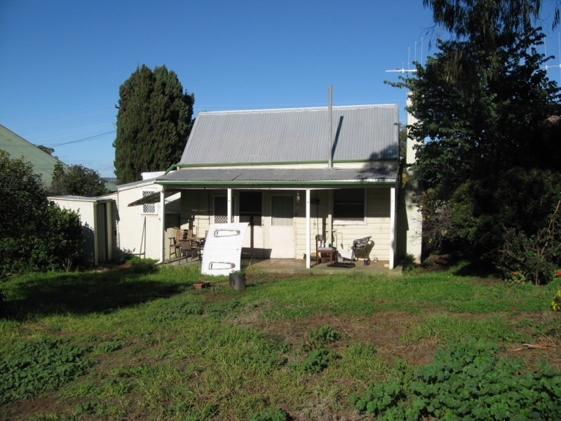 70 Orange Street, Parkes NSW 2870