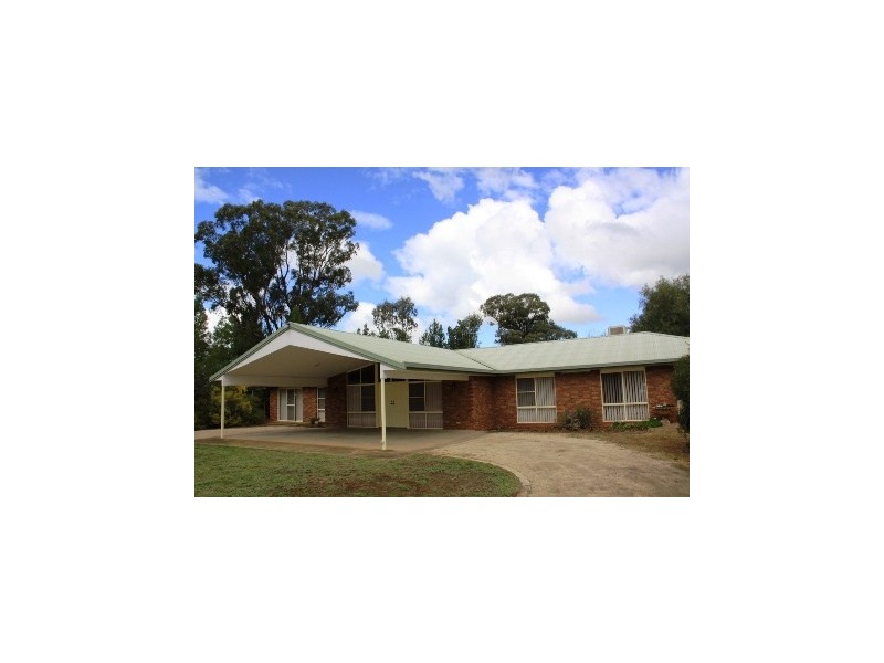 17 Kelly Road, Parkes NSW 2870