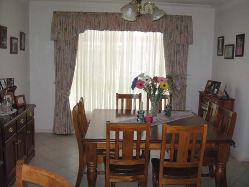 22 Arana Place, Parkes NSW 2870