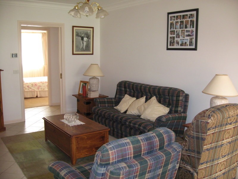 22 Arana Place, Parkes NSW 2870