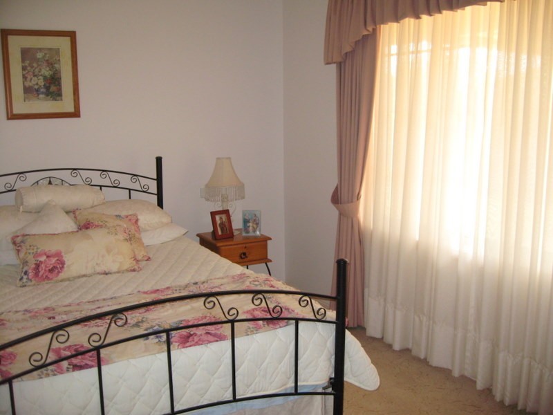 22 Arana Place, Parkes NSW 2870
