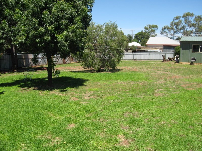 38 Russell Street, Parkes NSW 2870