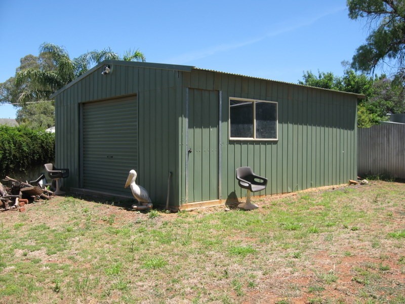 38 Russell Street, Parkes NSW 2870