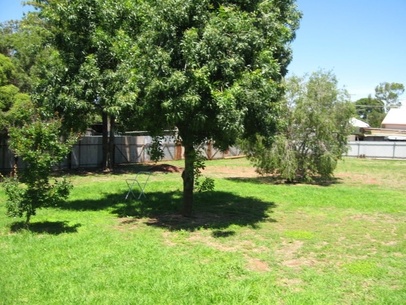 38 Russell Street, Parkes NSW 2870