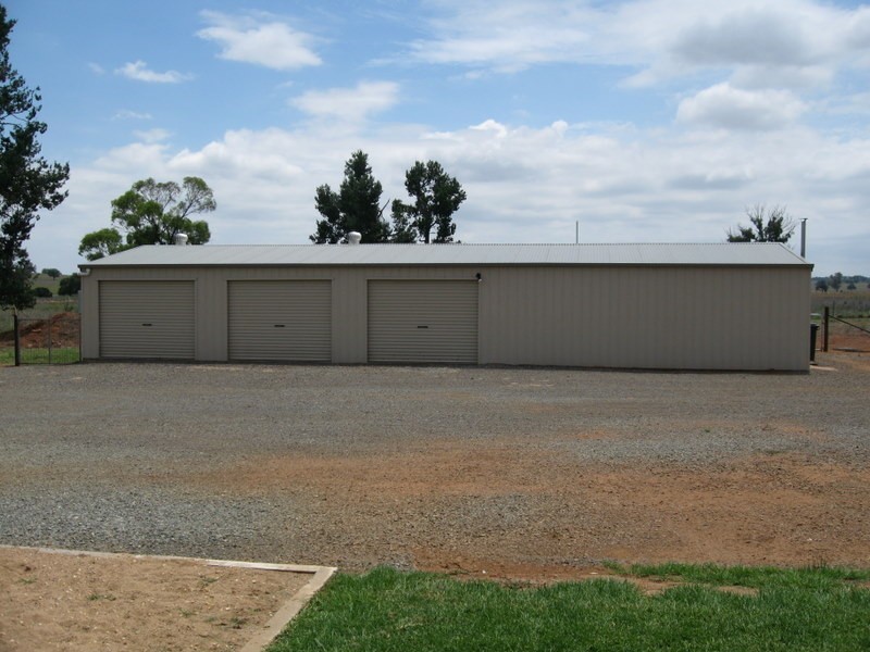 96 Nanardine Lane, Parkes NSW 2870