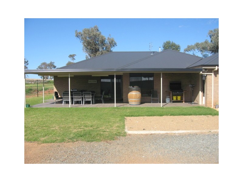 96 Nanardine Lane, Parkes NSW 2870