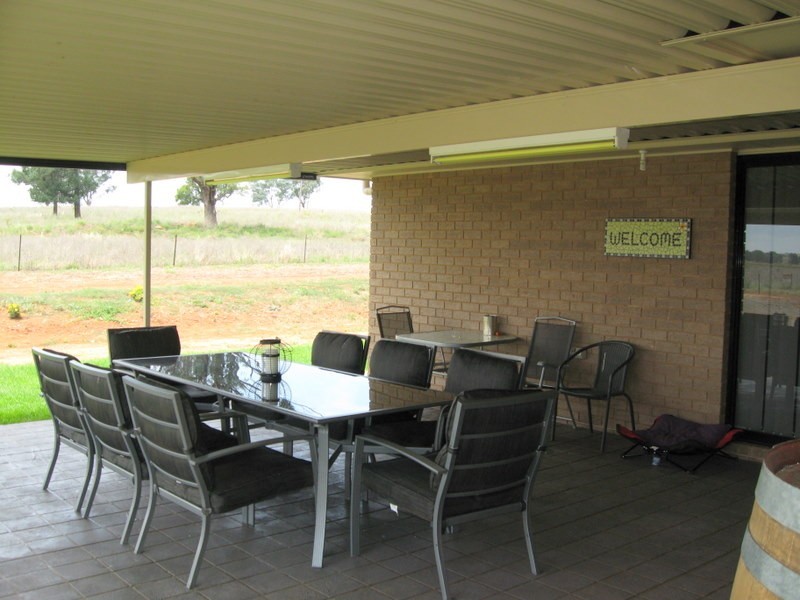 96 Nanardine Lane, Parkes NSW 2870