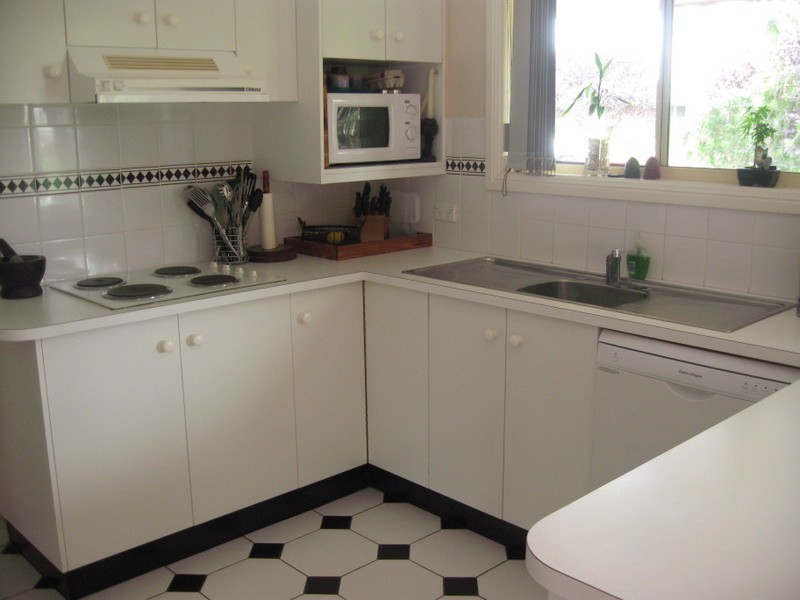 8 Golden Bar Drive, Parkes NSW 2870