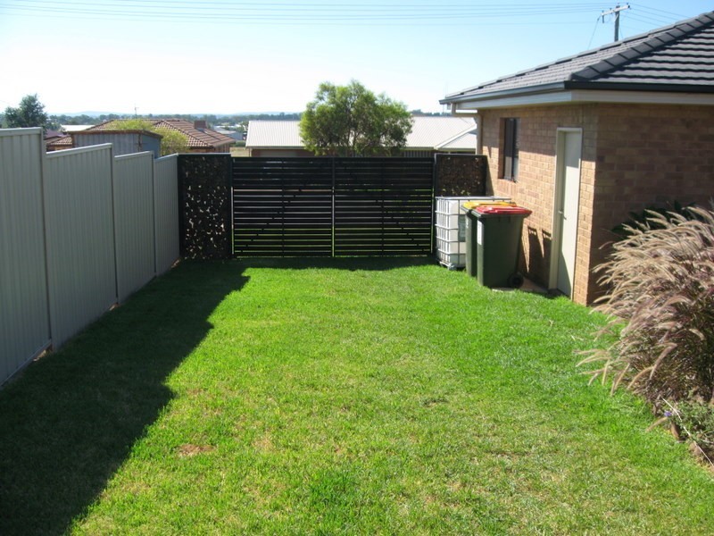 30 Blaxland Street, Parkes NSW 2870