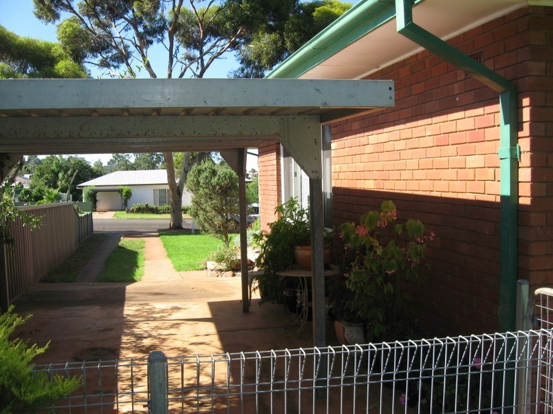 20 Mitchell Street, Parkes NSW 2870