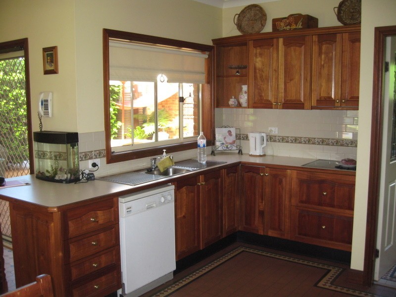 1 Barton Street, Parkes NSW 2870