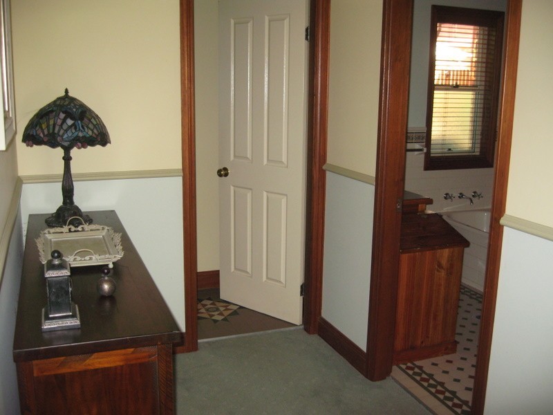 1 Barton Street, Parkes NSW 2870