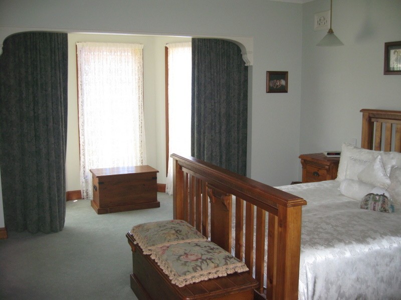 1 Barton Street, Parkes NSW 2870