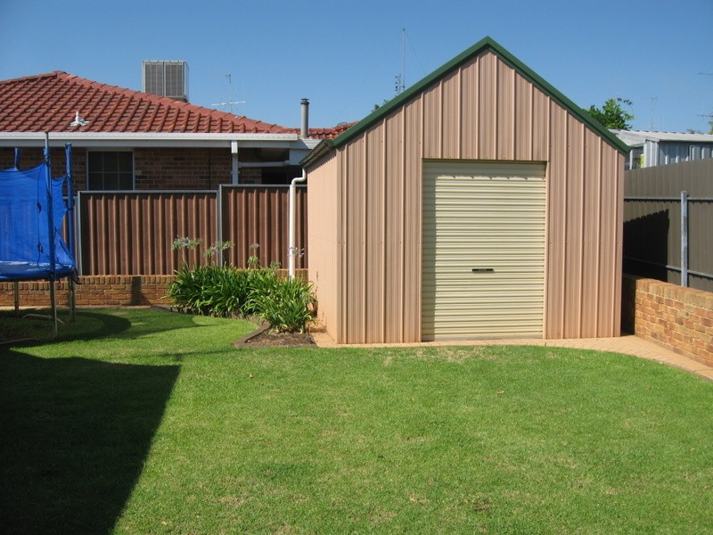 1 Barton Street, Parkes NSW 2870