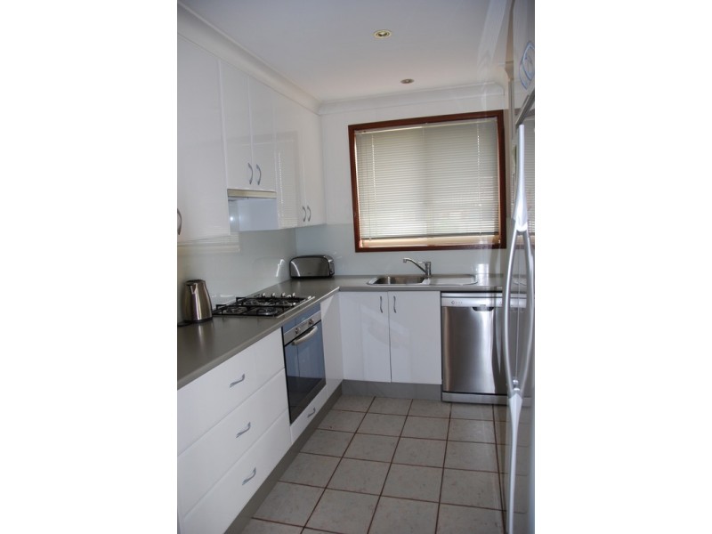 6 Mimosa Avenue, Parkes NSW 2870