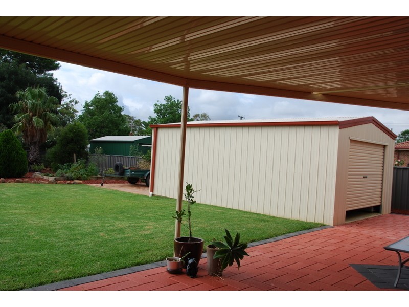 6 Mimosa Avenue, Parkes NSW 2870