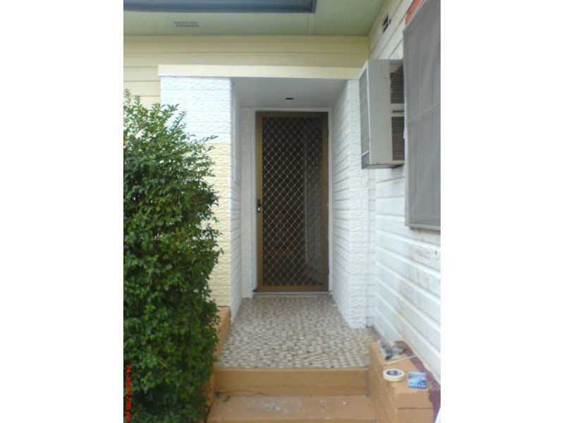 19  Mingelo Street, Peak Hill NSW 2869